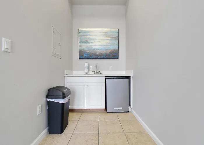 Windemere 908 Pool Side A Included! Holiday home Pensacola